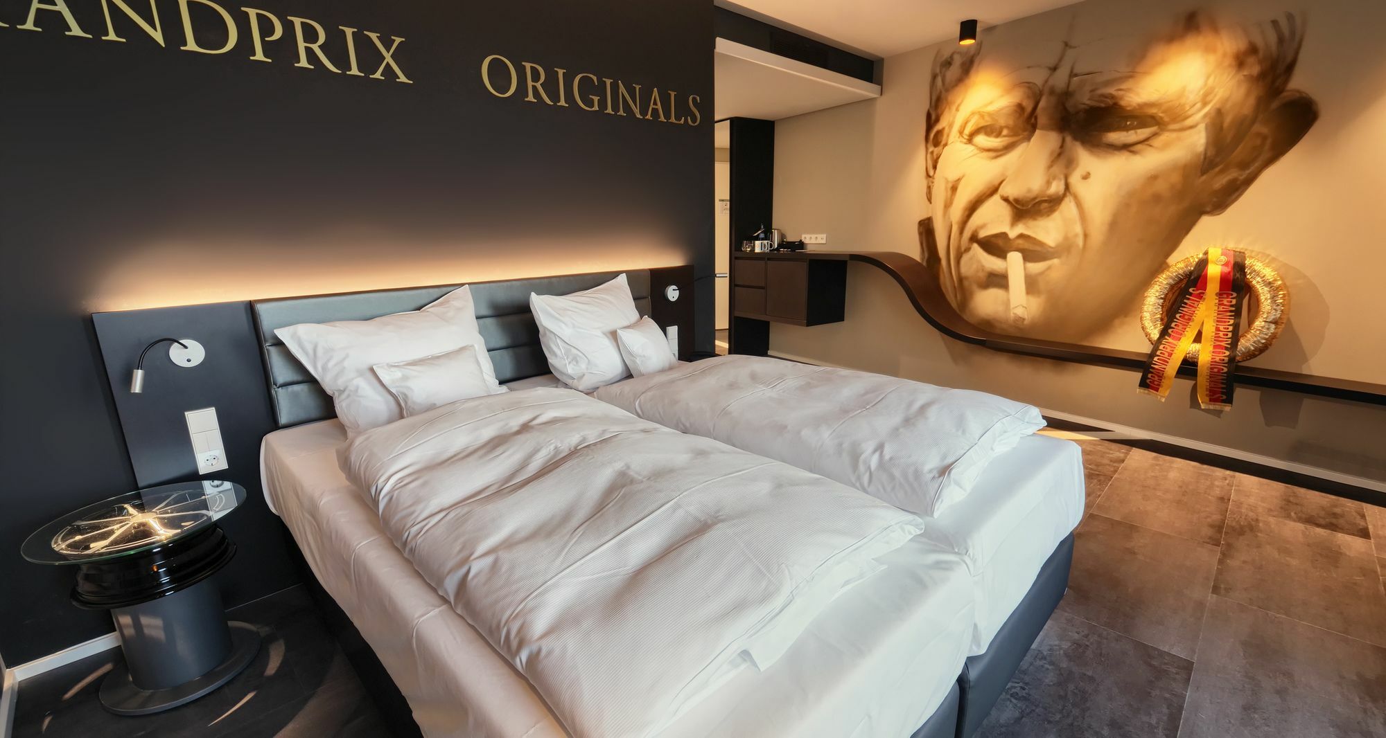 בובלינגן V8 Hotel Motorworld Region Stuttgart מראה חיצוני תמונה